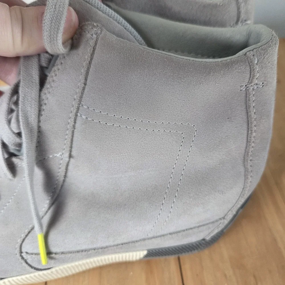 Sorel Women's 8.5 Boots‎ Hidden Wedge Suede Grey Waterproof Out N About